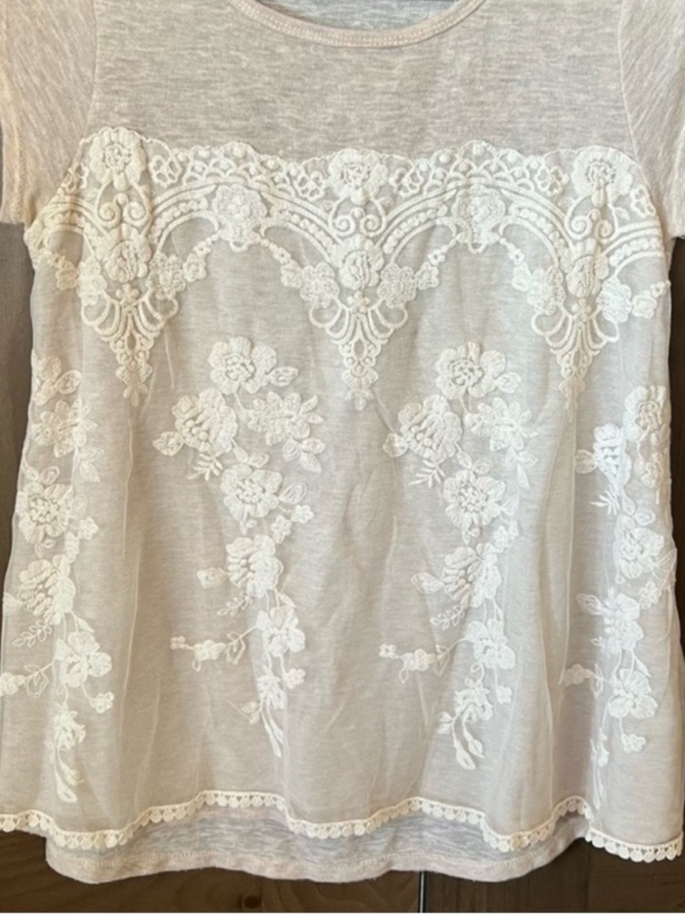 Xhilaration Lace T-shirt - Small